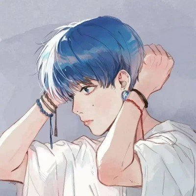 《丧尸围城4》弗兰克变身生化3吉尔 抹胸短裙贼性感